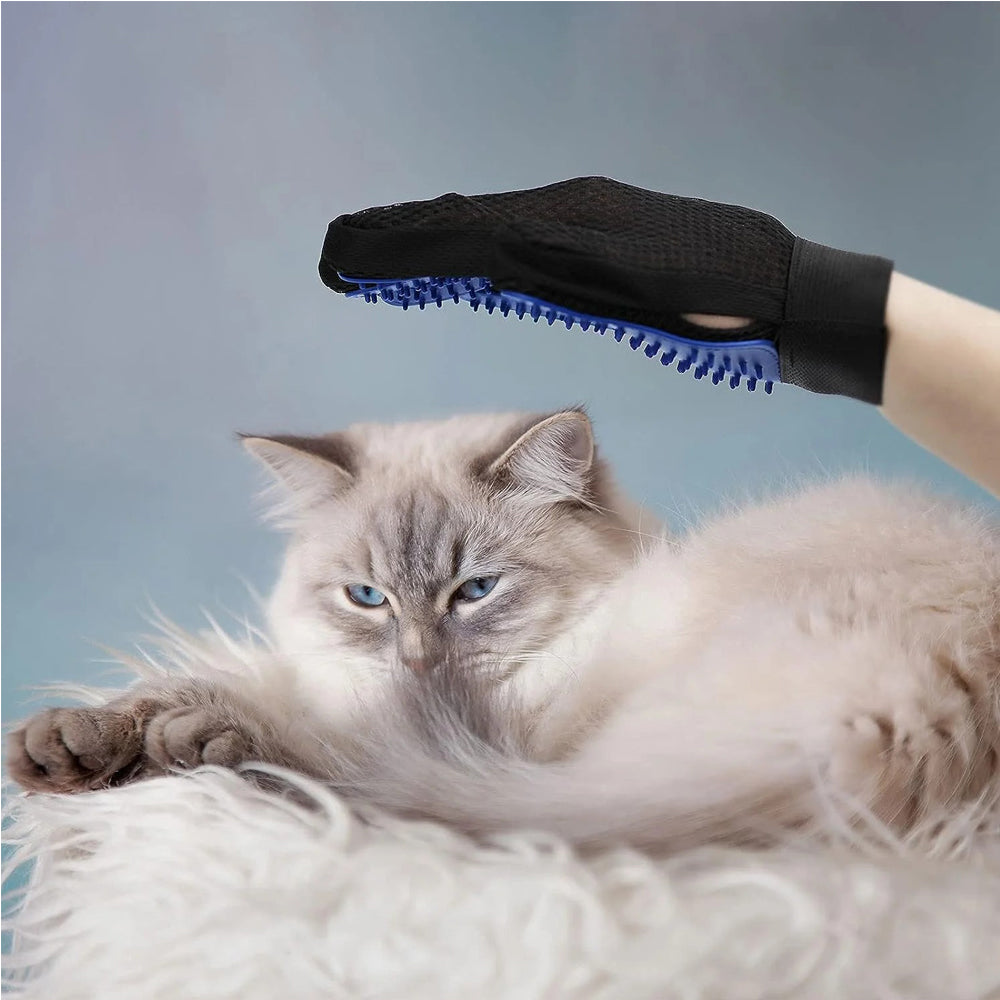 Pet Grooming Gloves - De-Shedding Brush for Dogs & Cats